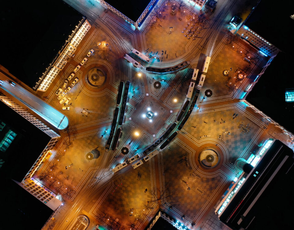 IT-Sicherheit, Datensicherung, Firewall, Backup, Multi-Faktor-Authentifizierung, Windows 11, Patch-Management, Endpoint-Protection, Netzwerkschutz, Zero-Trust, Cloud-Lösungen, Virtualisierung, VMware, Hyper-V, Active Directory, VPN, Spamfilter, Phishing-Schutz, Ransomware, IDS, Monitoring, Lizenzmanagement, DNS-Filter, E-Mail-Gateway, Security-Awareness, Penetrationstest, Server-Cluster, IT-Infrastruktur, Deployment, IT-Beratung, Systemhaus