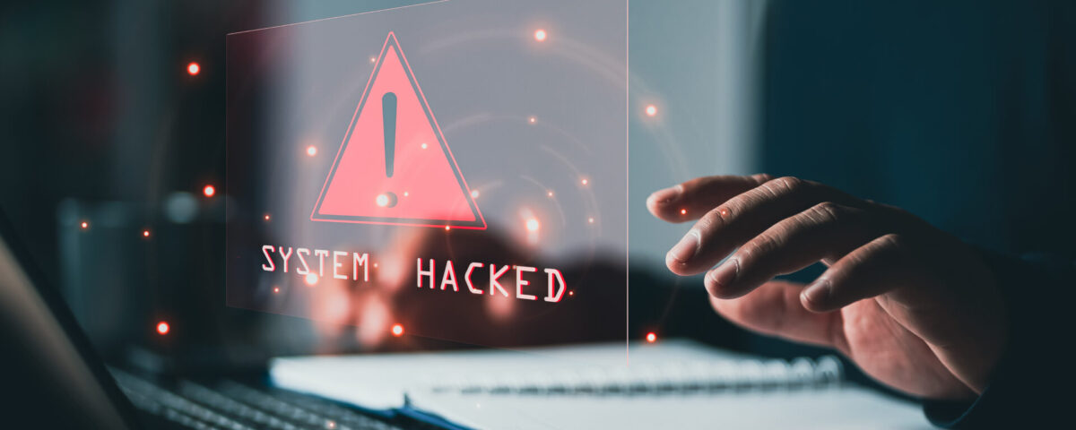 Warnhinweis auf einem Computer als Symbol für Cyberangriffe und IT-Sicherheit in Darmstadt